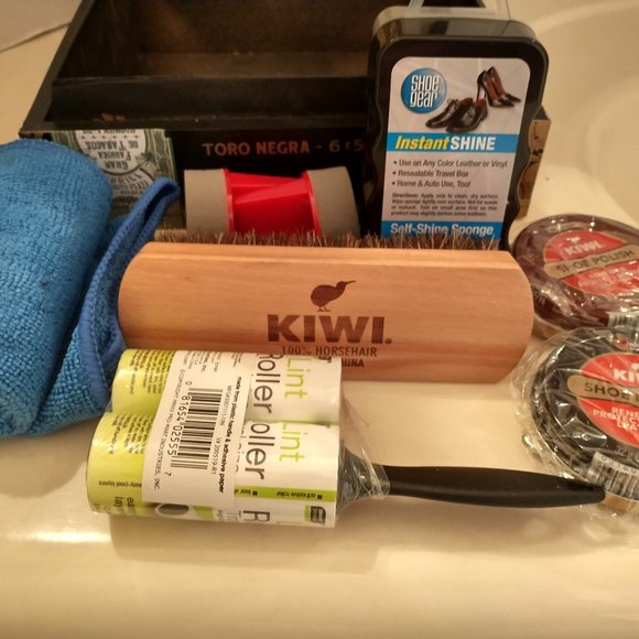 Suenos de Saundra Recycled Unique Large Tabak Cigar Box, Shoe Shine Kit - Picture 7 of 12